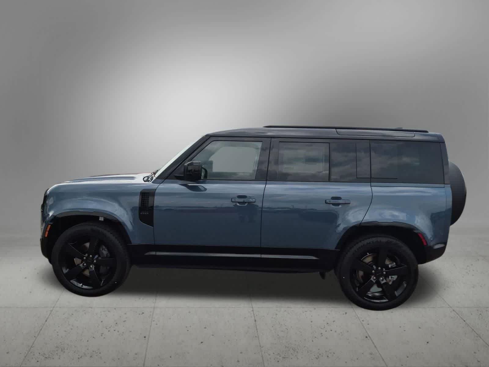 New 2026 Land Rover Defender 110 X-Dynamic SE AWD/4WD image 3