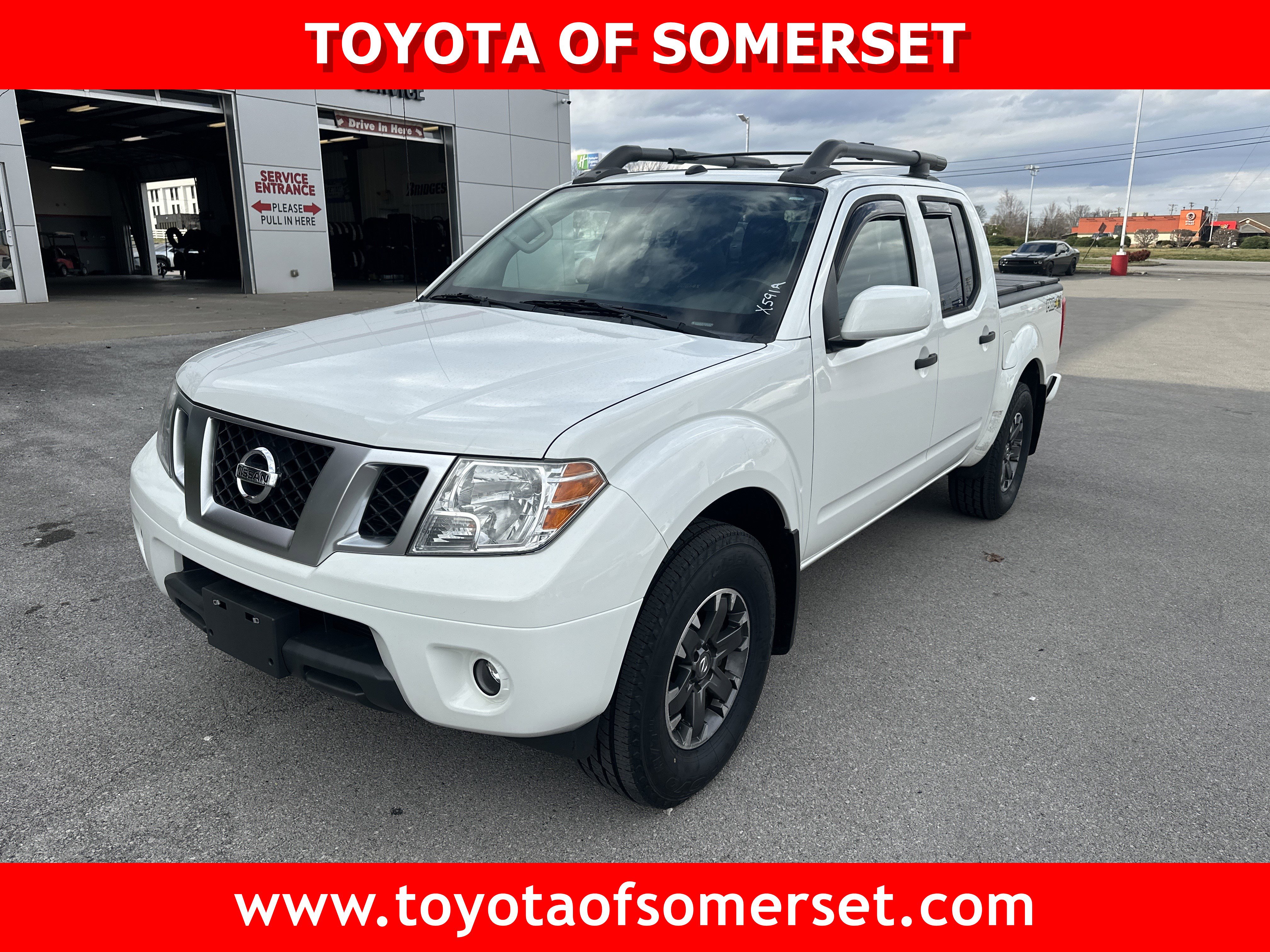Used 2018 Nissan Frontier PRO-4X w/ Pro-4x Luxury Package image 1