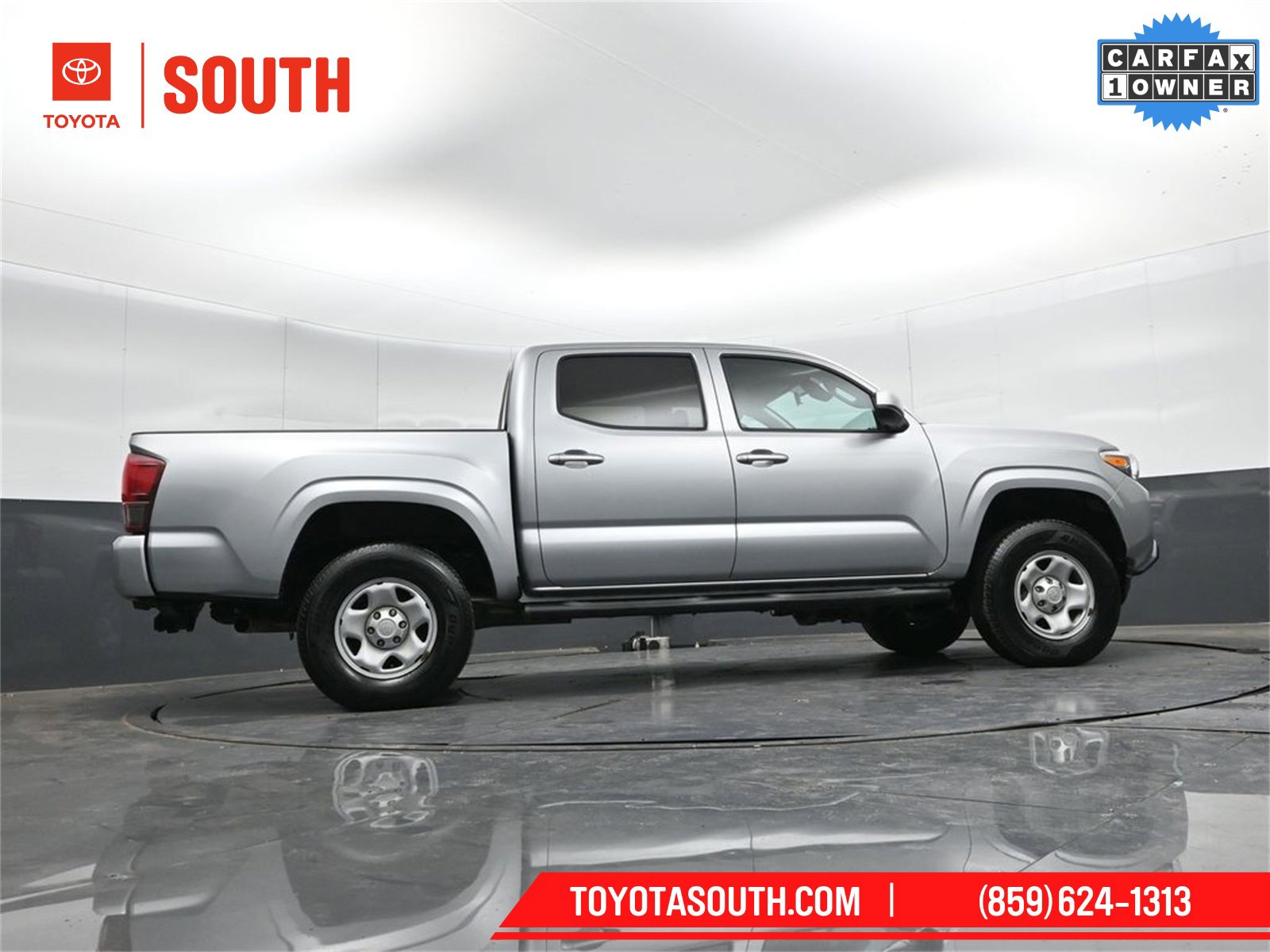 Used 2022 Toyota Tacoma SR image 32