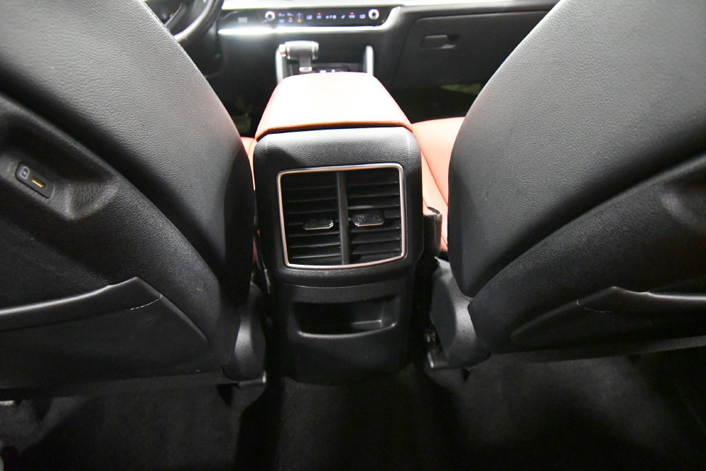 Certified 2024 Kia Sportage SX AWD/4WD image 17