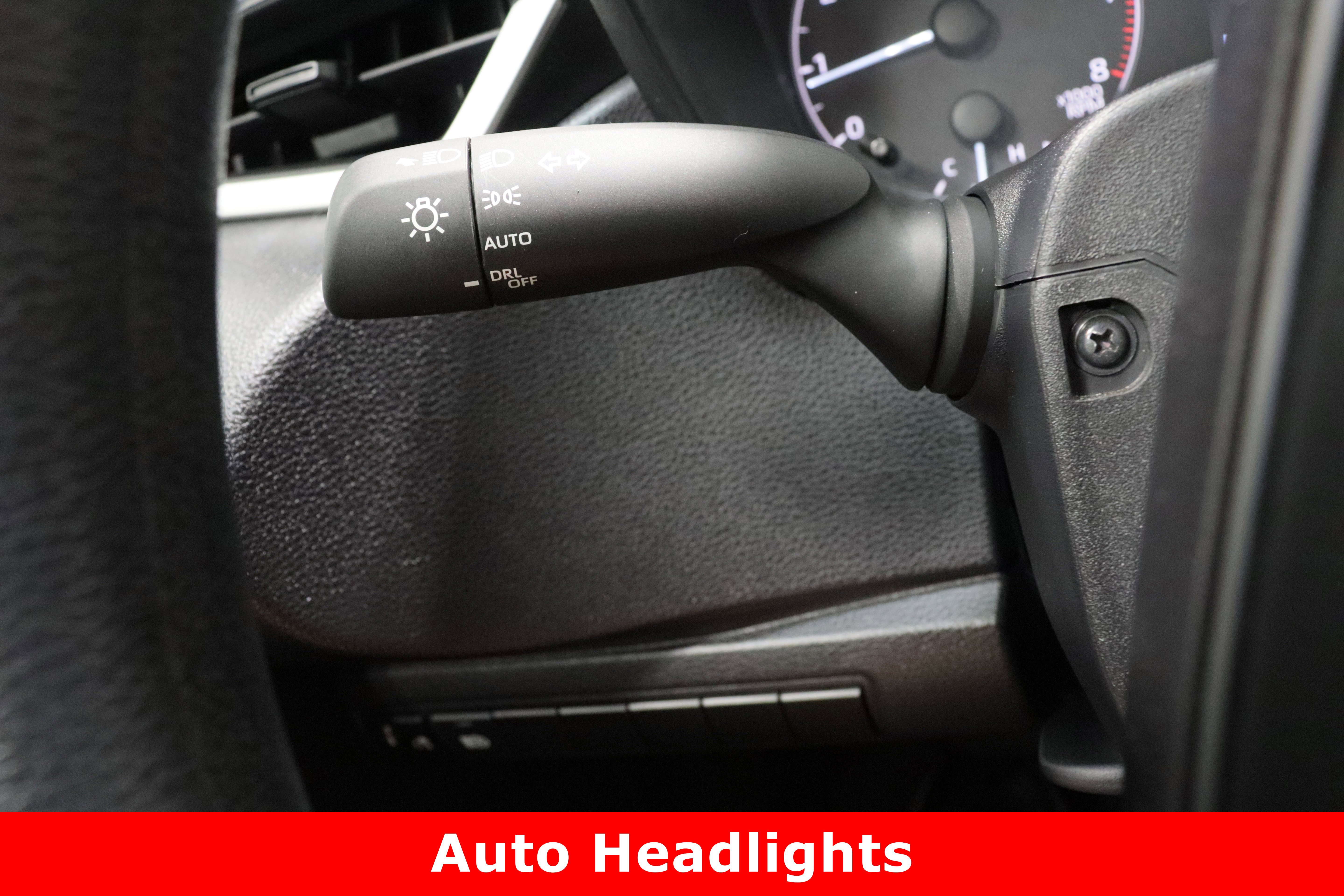 Used 2025 Toyota Corolla LE image 22