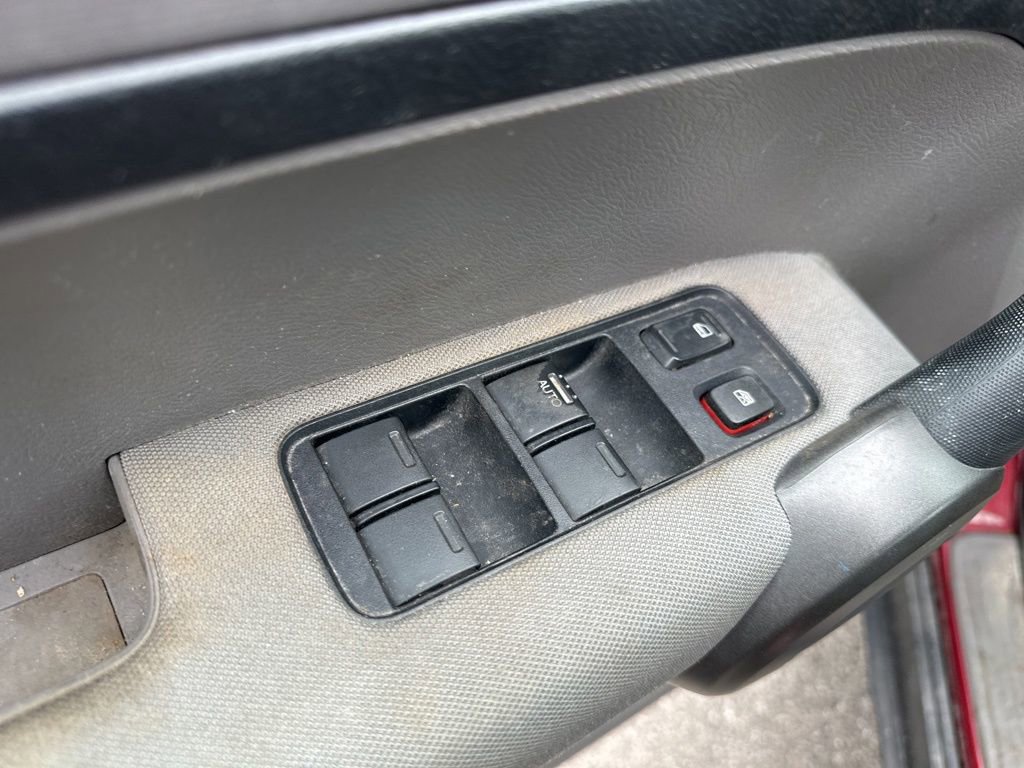 Used 2011 Honda CR-V LX image 16