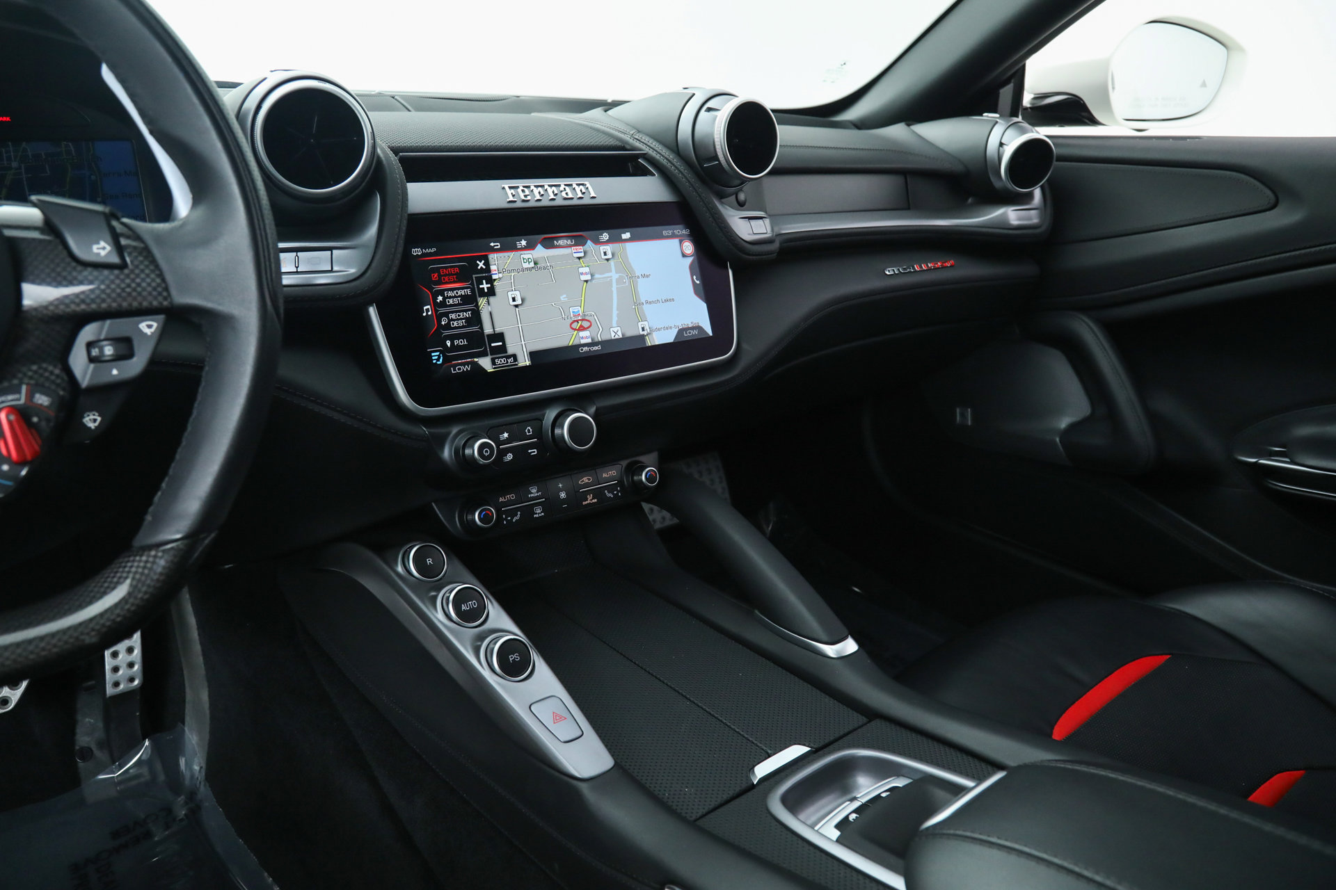 Certified 2020 Ferrari GTC4Lusso image 31