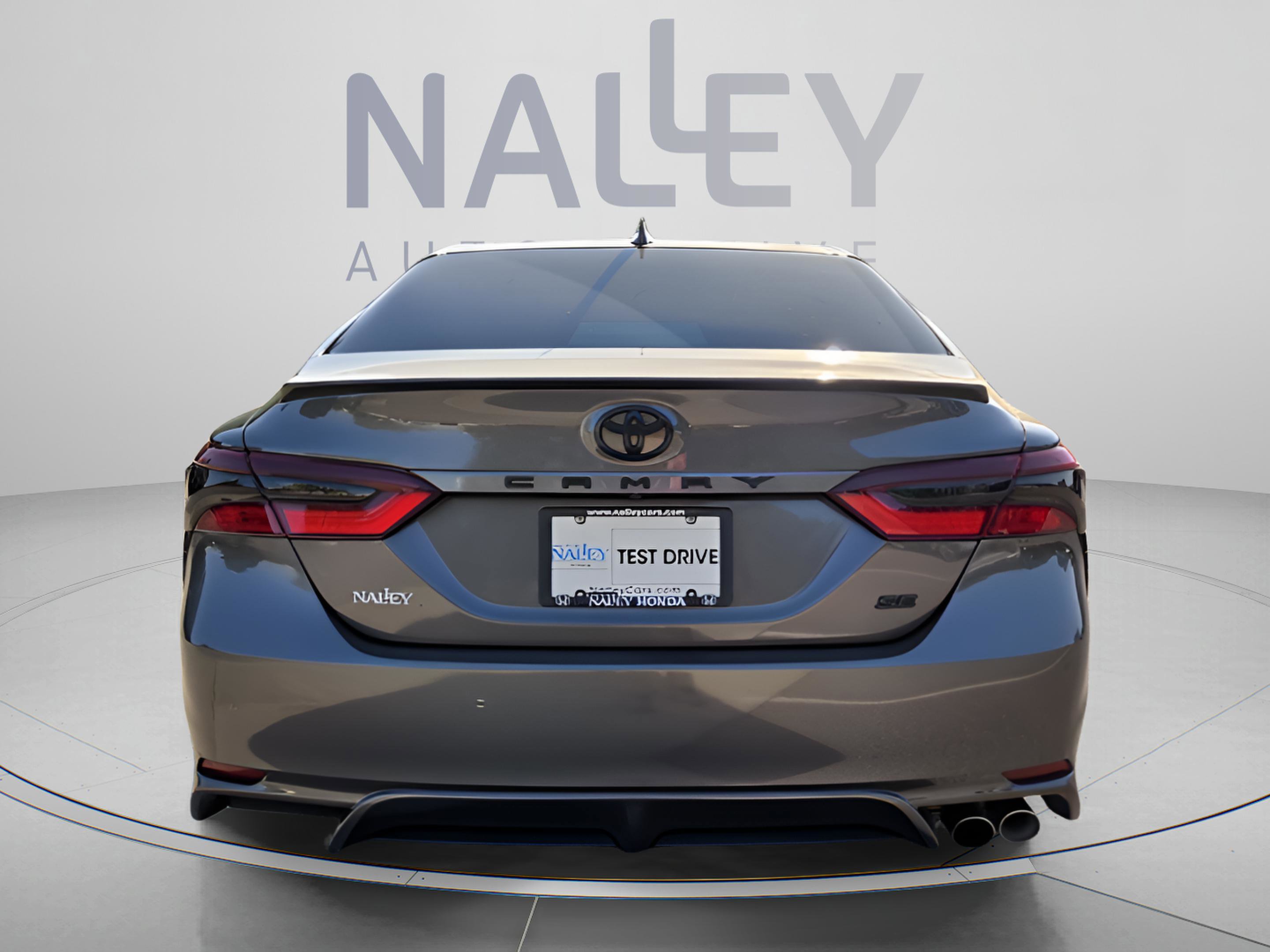 Certified 2024 Toyota Camry SE FWD image 4