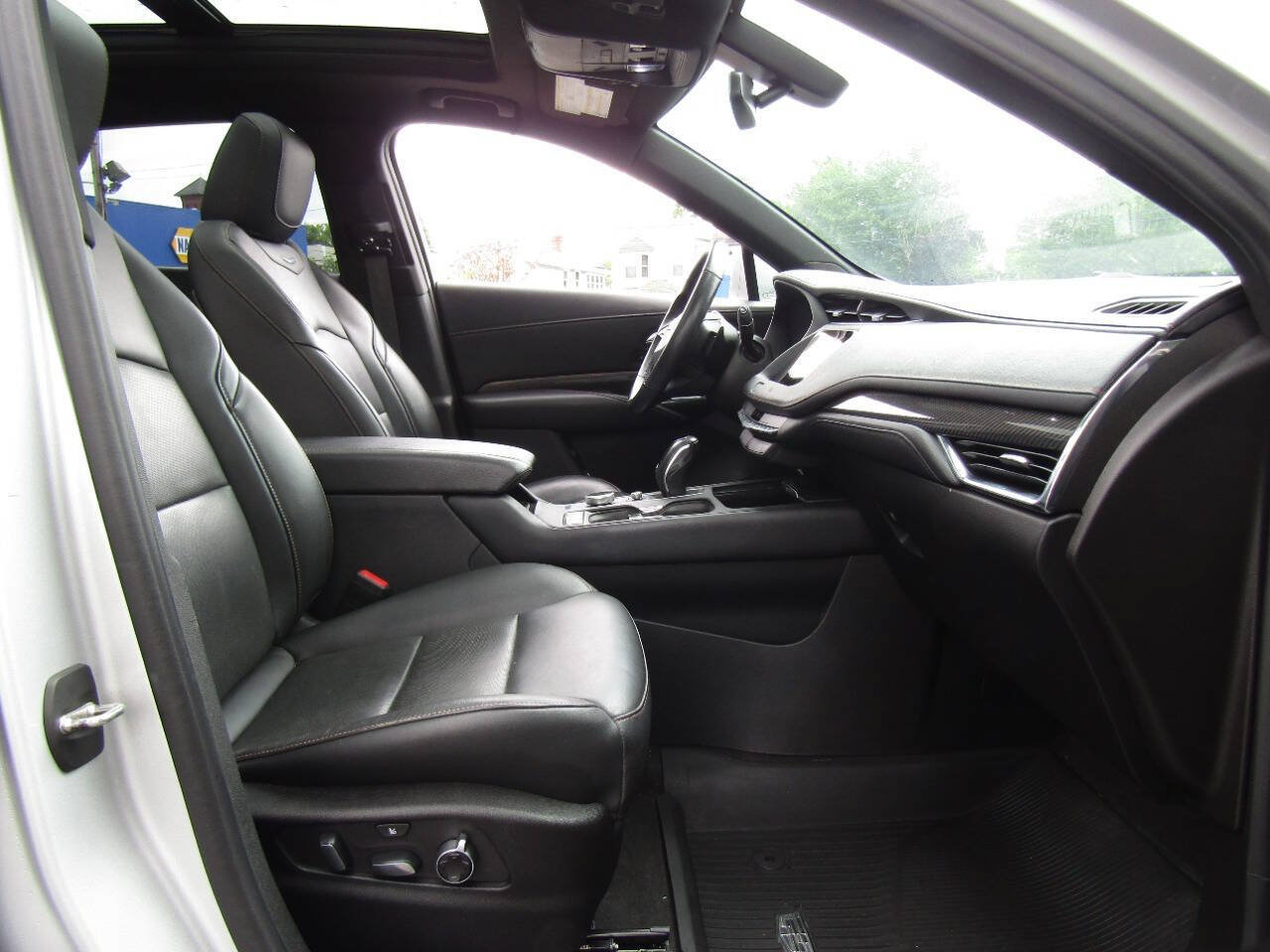 Used 2019 Cadillac XT4 Sport AWD/4WD image 25