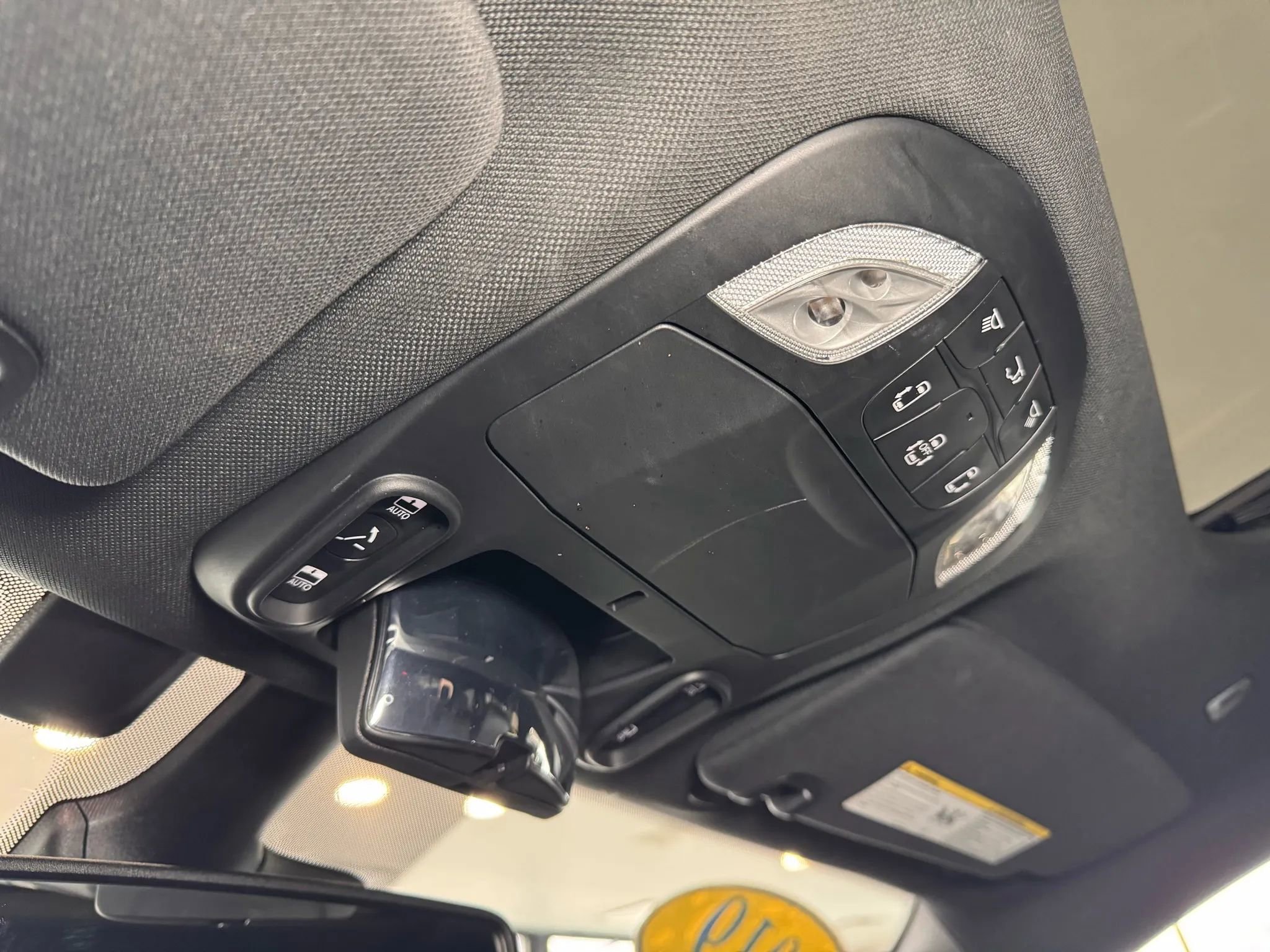 Used 2019 Chrysler Pacifica Touring-L Plus w/ Advanced Safetytec Group FWD image 39