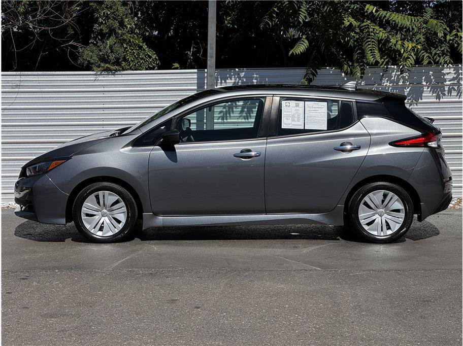 Used 2025 Nissan Leaf S FWD image 9