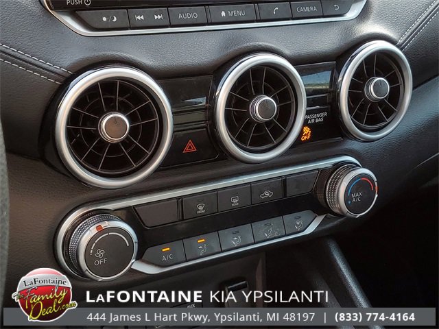 Used 2025 Nissan Sentra SV image 22