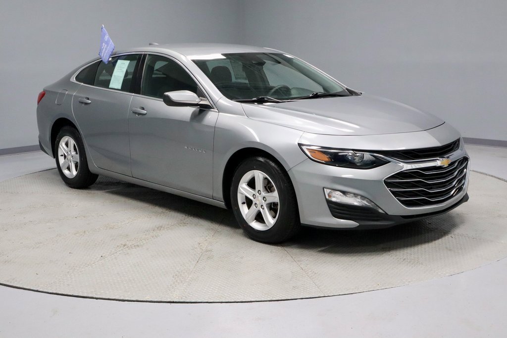 Used 2024 Chevrolet Malibu LT image 1