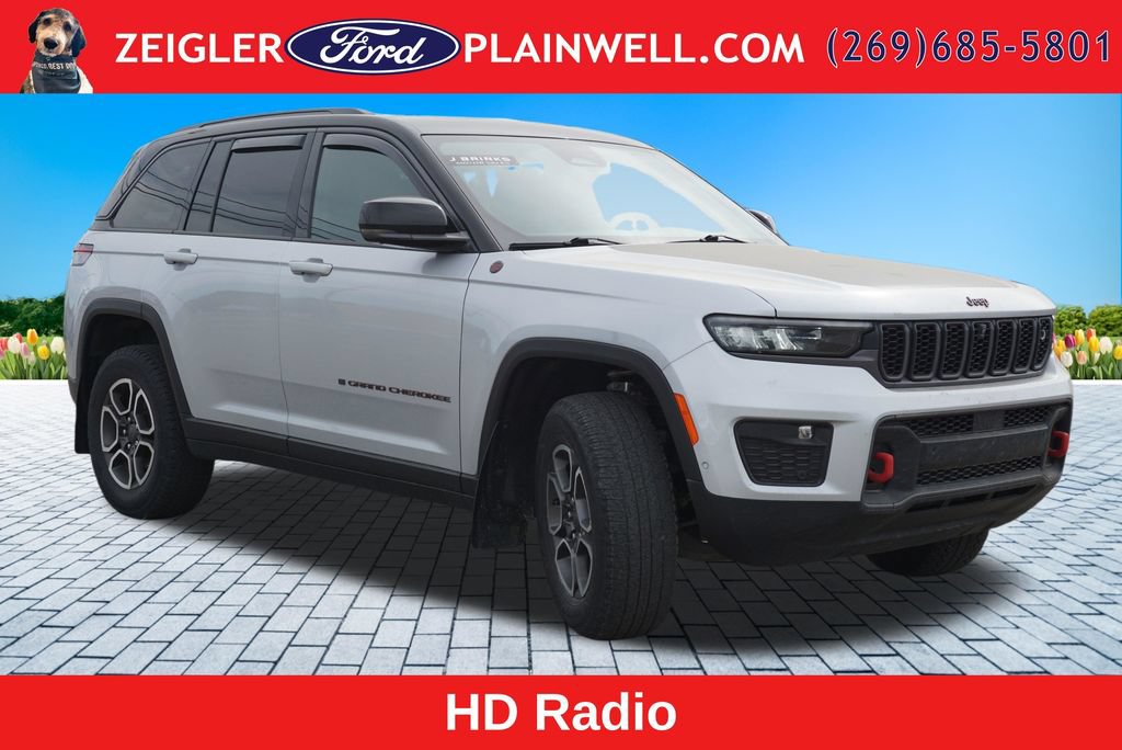 Used 2022 Jeep Grand Cherokee Trailhawk w/ ADV Protech Group II AWD/4WD image 7