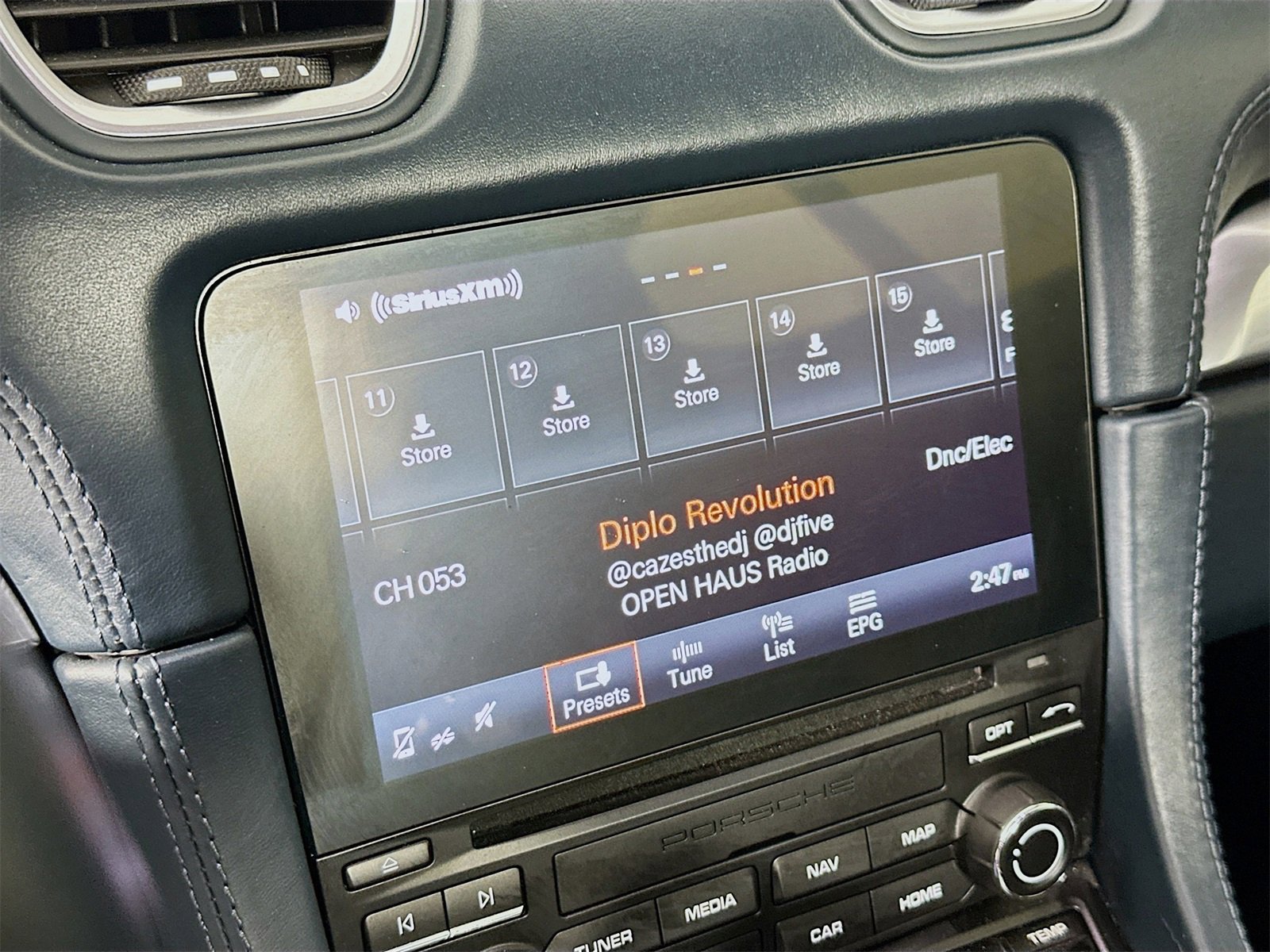 Used 2018 Porsche 718 Cayman image 15