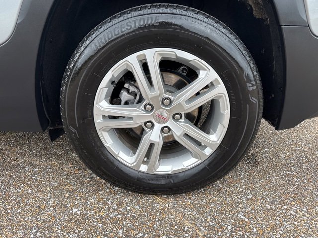 Used 2024 GMC Terrain SLE image 9