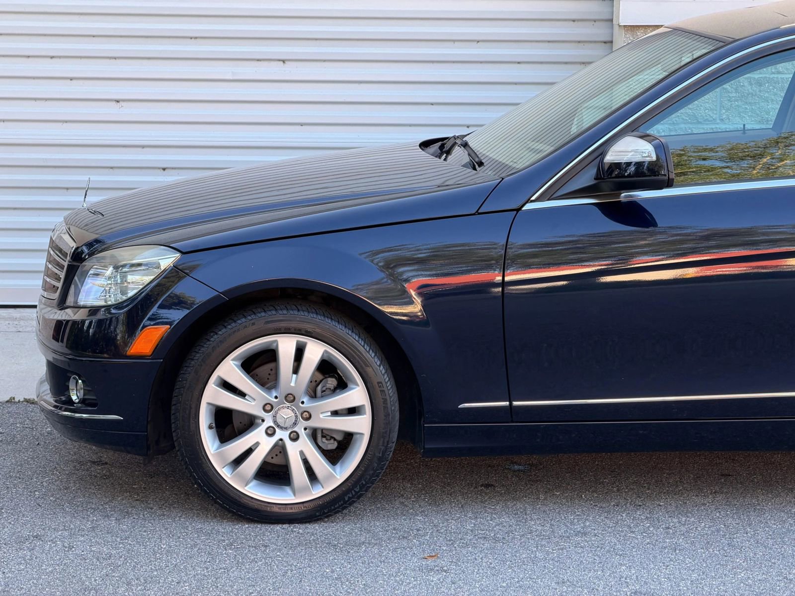 Used 2008 Mercedes-Benz C 300 Sedan image 17