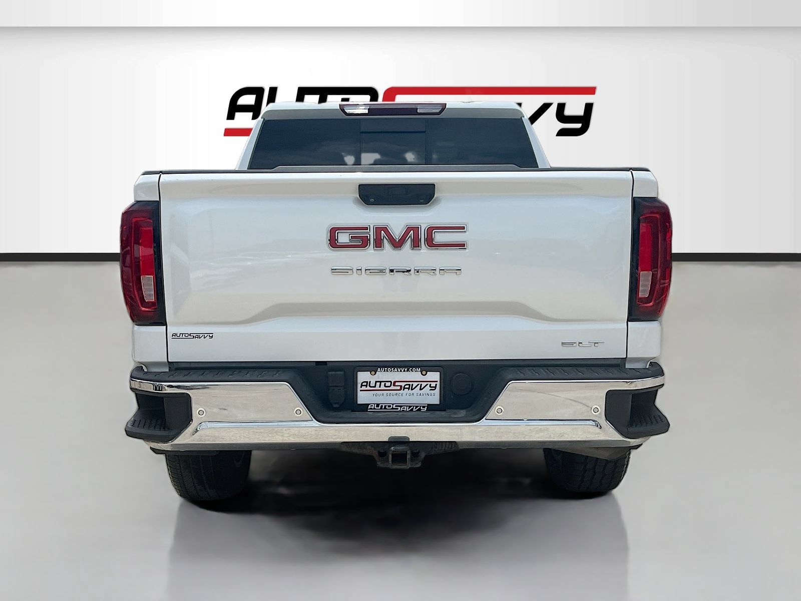 Used 2023 GMC Sierra 1500 SLT w/ SLT Premium Plus Package AWD/4WD image 6