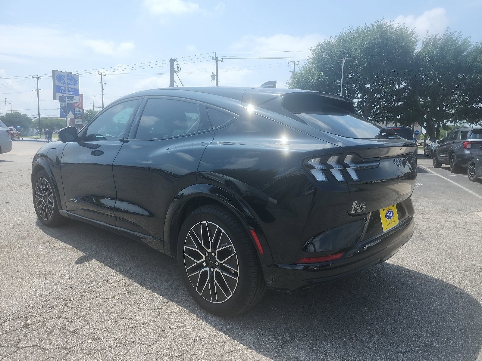 Used 2024 Ford Mustang Mach-E Premium RWD image 5