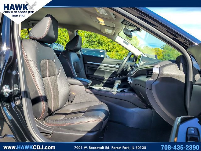 Used 2025 Nissan Altima 2.5 SR AWD/4WD image 31