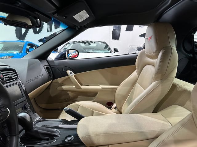 Used 2013 Chevrolet Corvette Grand Sport w/ 2LT Preferred Equipment Group RWD image 13