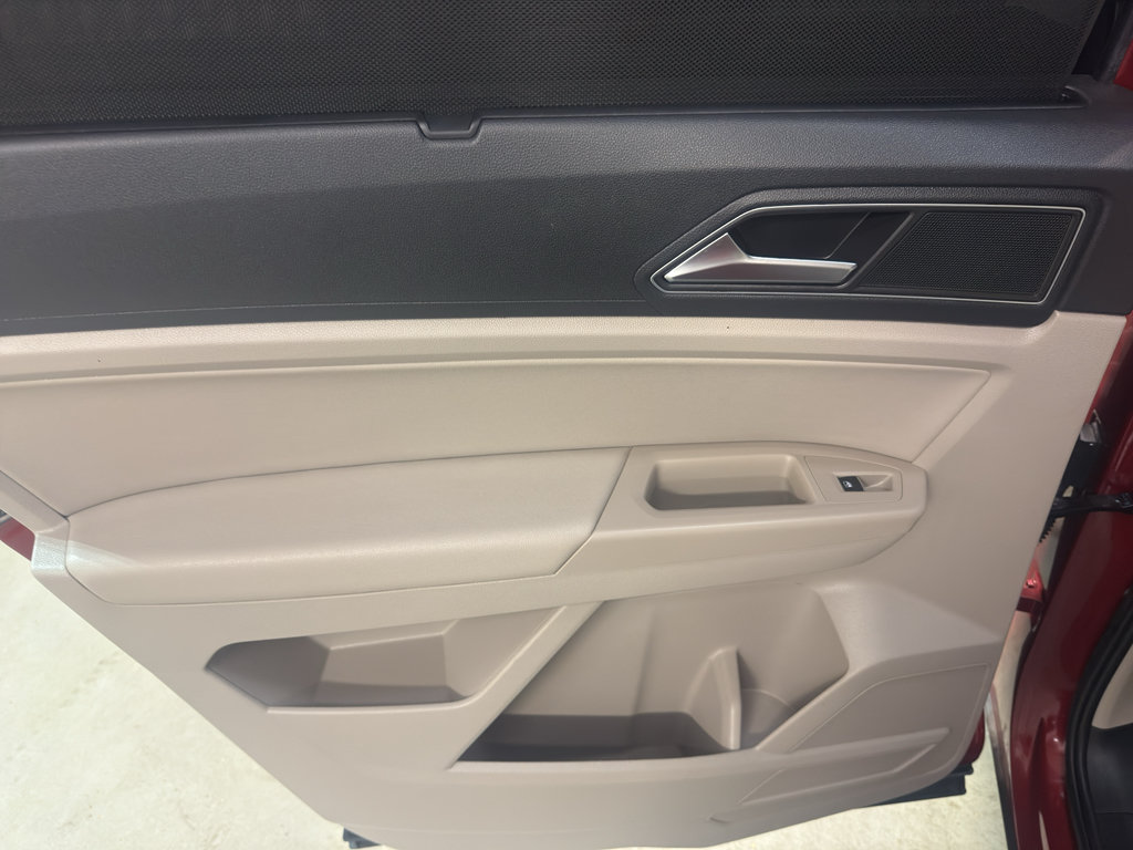 Used 2018 Volkswagen Atlas SEL AWD/4WD image 29