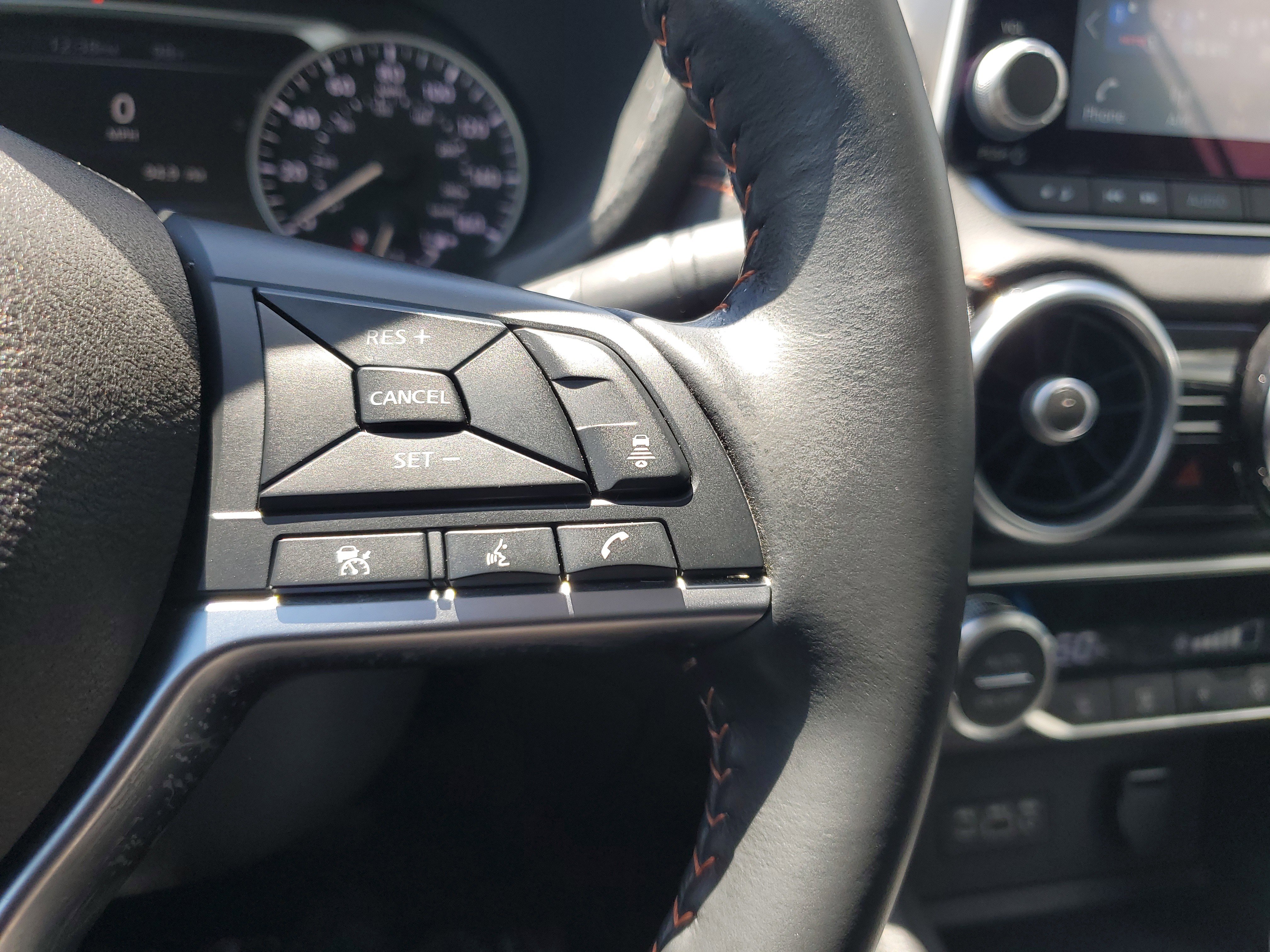 Certified 2023 Nissan Sentra SR image 18