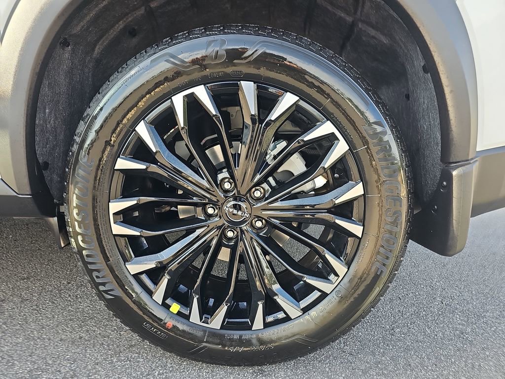 New 2026 Nissan Rogue SV FWD image 36