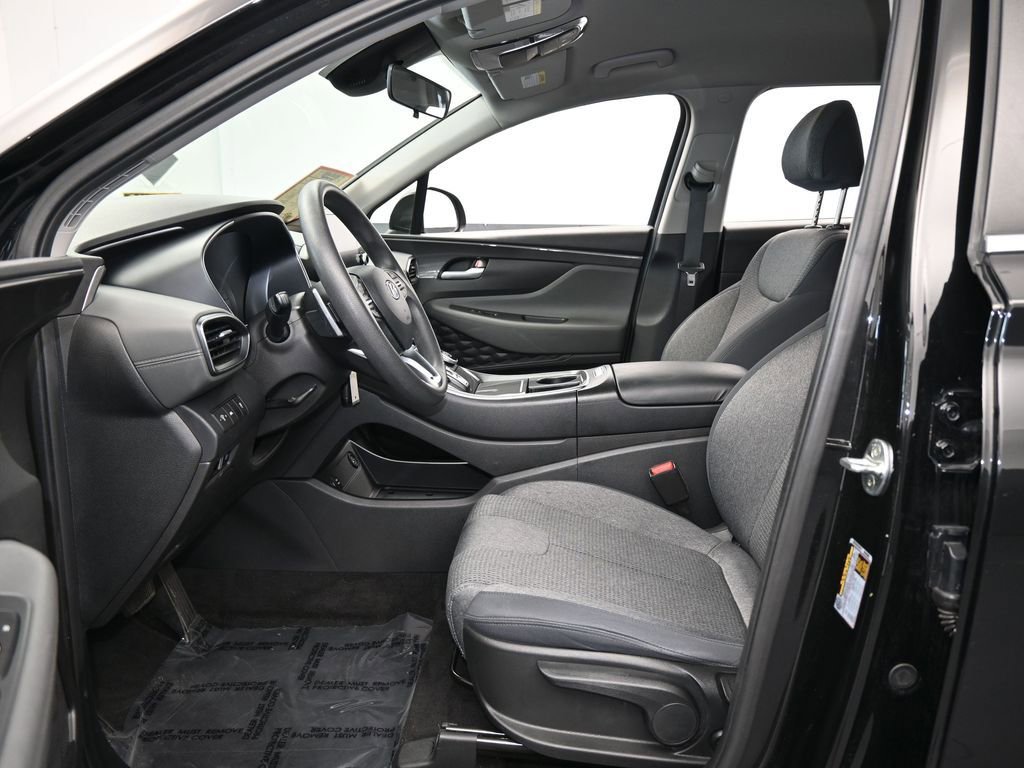 Used 2023 Hyundai Santa Fe SE image 11