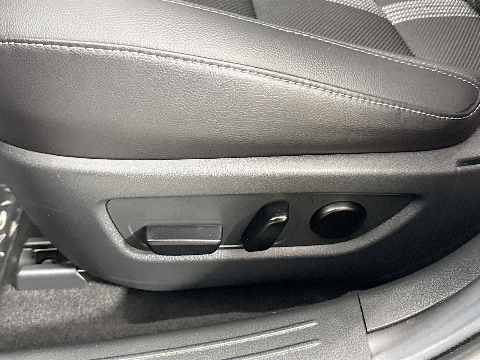 Certified 2025 MAZDA CX-50 AWD 2.5 S w/ Weather Package image 28