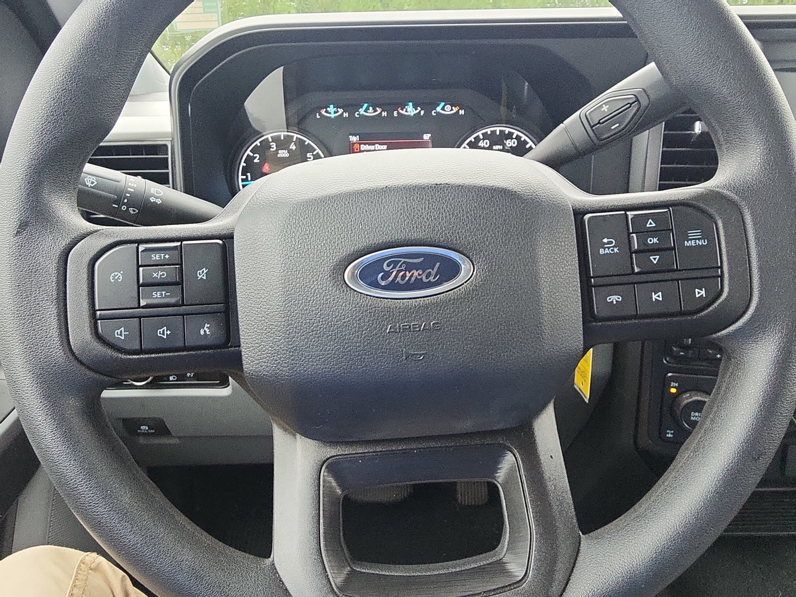 Used 2024 Ford F250 XL w/ STX Appearance Package AWD/4WD image 12