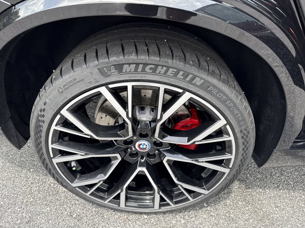 Used 2023 BMW X5 M w/ Competition Package AWD/4WD image 17