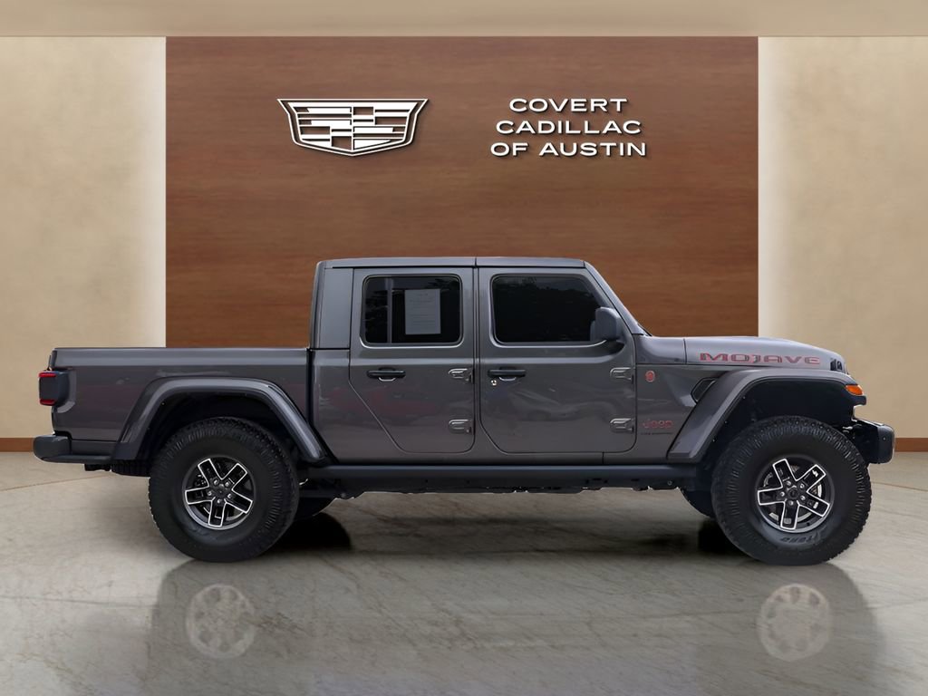 Used 2024 Jeep Gladiator Mojave AWD/4WD image 5