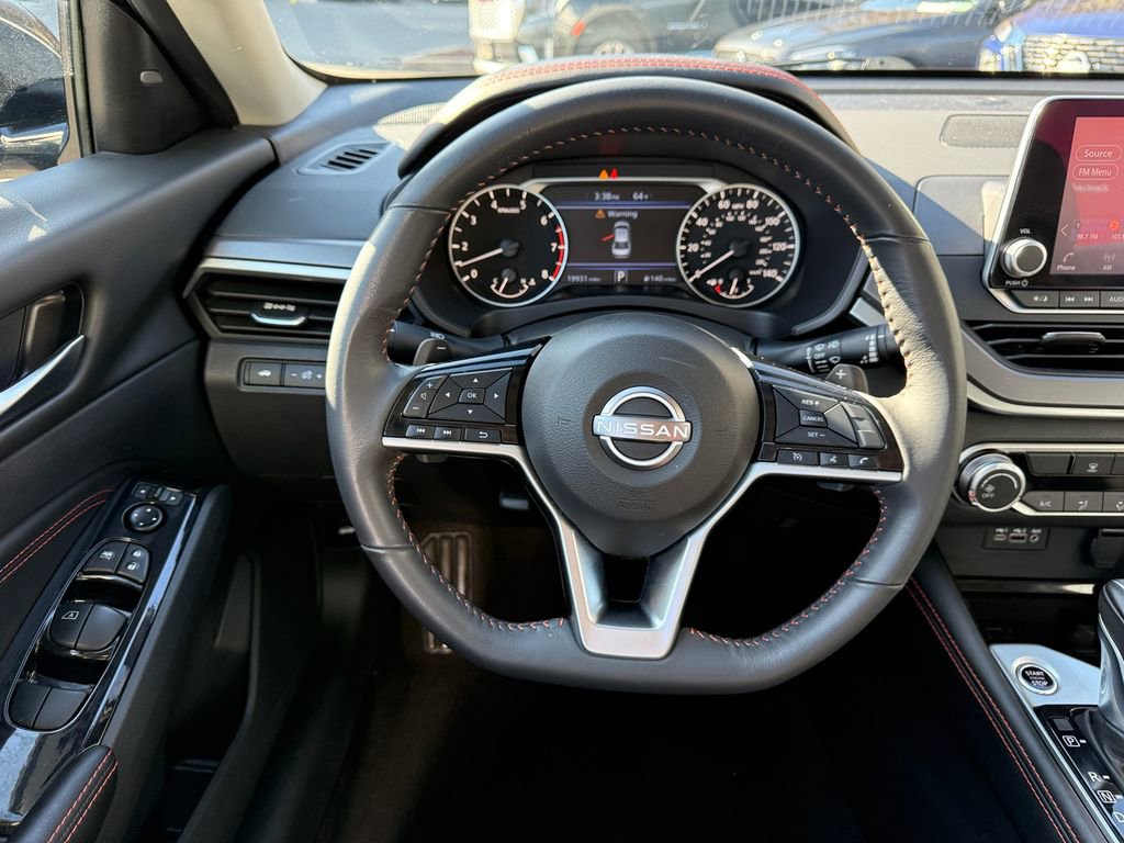 Used 2023 Nissan Altima 2.5 SR AWD/4WD image 13
