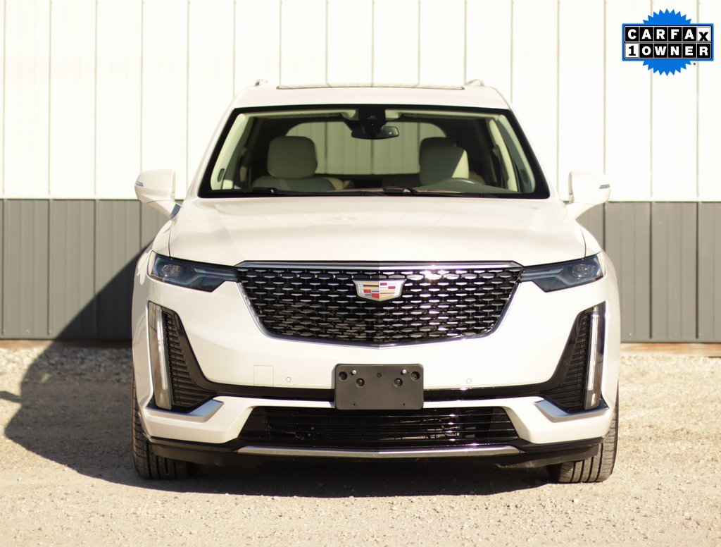Used 2025 Cadillac XT6 Premium Luxury image 2