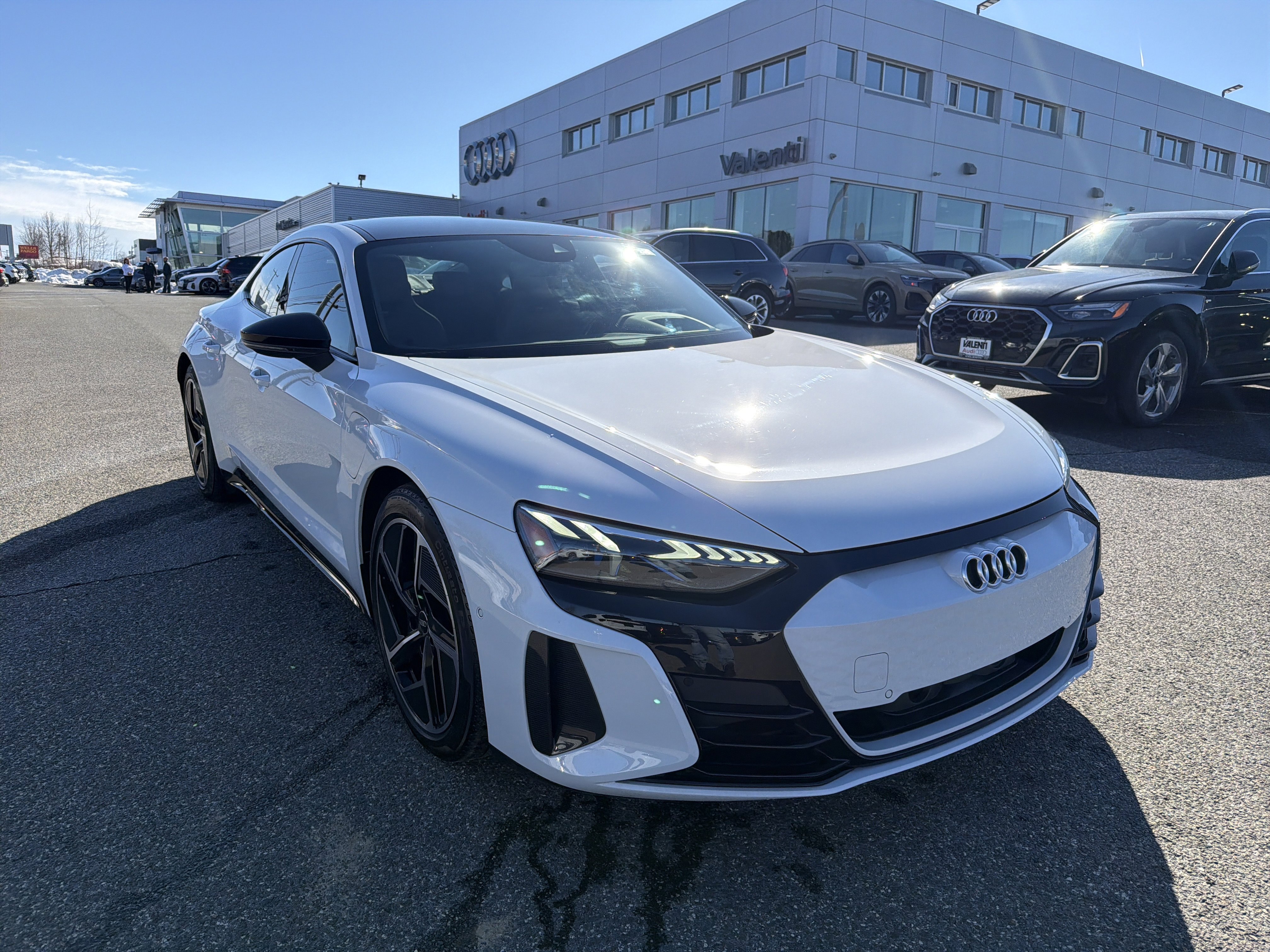 Certified 2024 Audi RS e-tron GT AWD/4WD image 1
