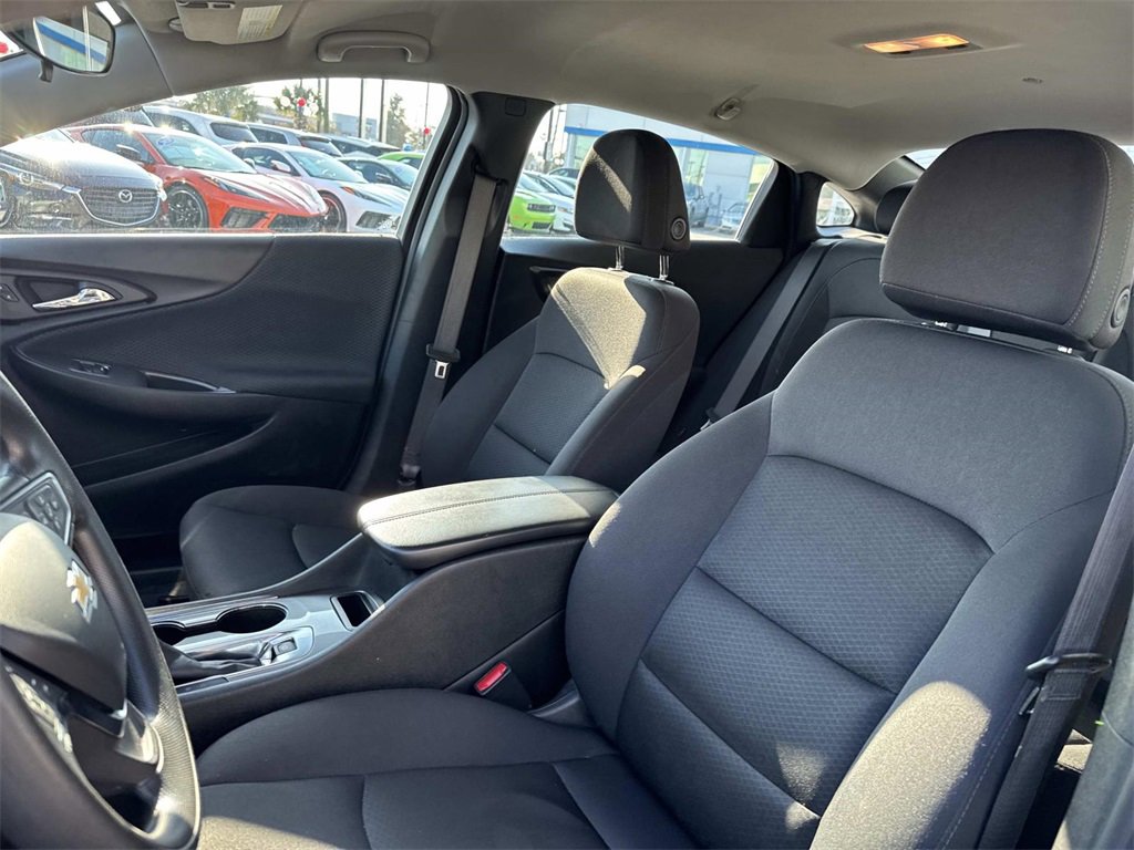 Used 2024 Chevrolet Malibu LT image 17
