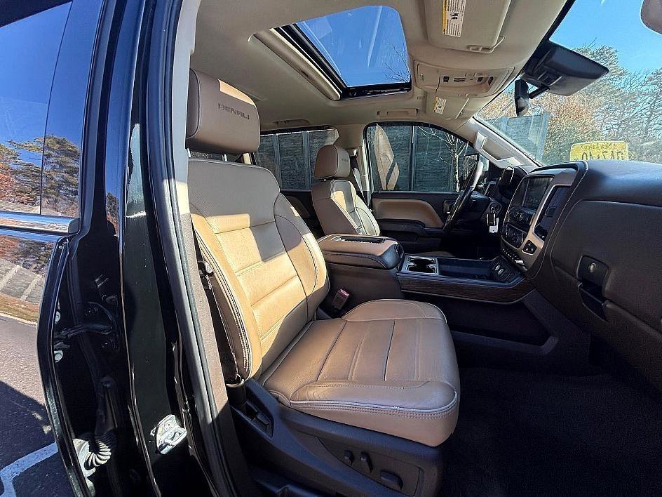 Used 2017 GMC Sierra 1500 Denali AWD/4WD image 14
