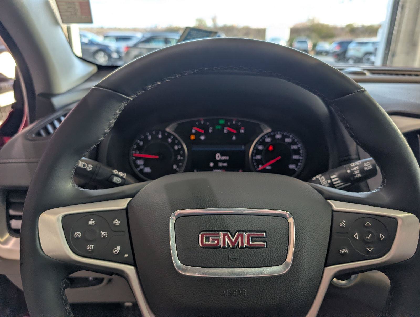 Used 2023 GMC Terrain SLT AWD/4WD image 15
