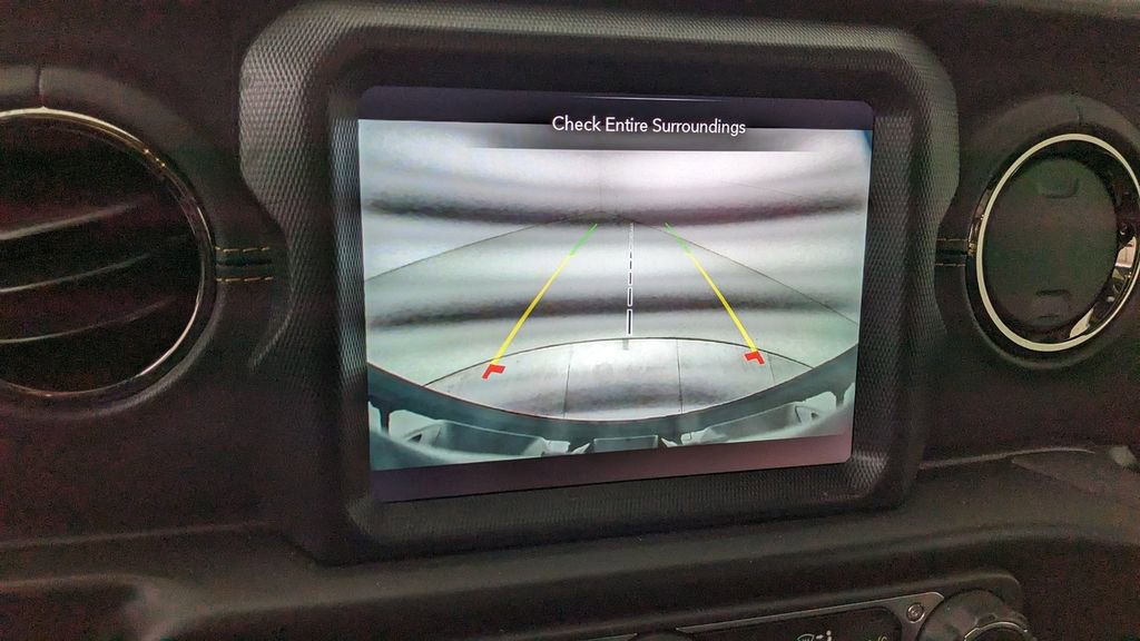 Used 2021 Jeep Wrangler Unlimited Sahara image 25