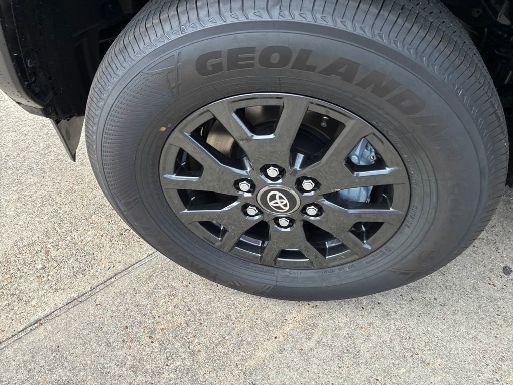 New 2025 Toyota 4Runner SR5 image 31