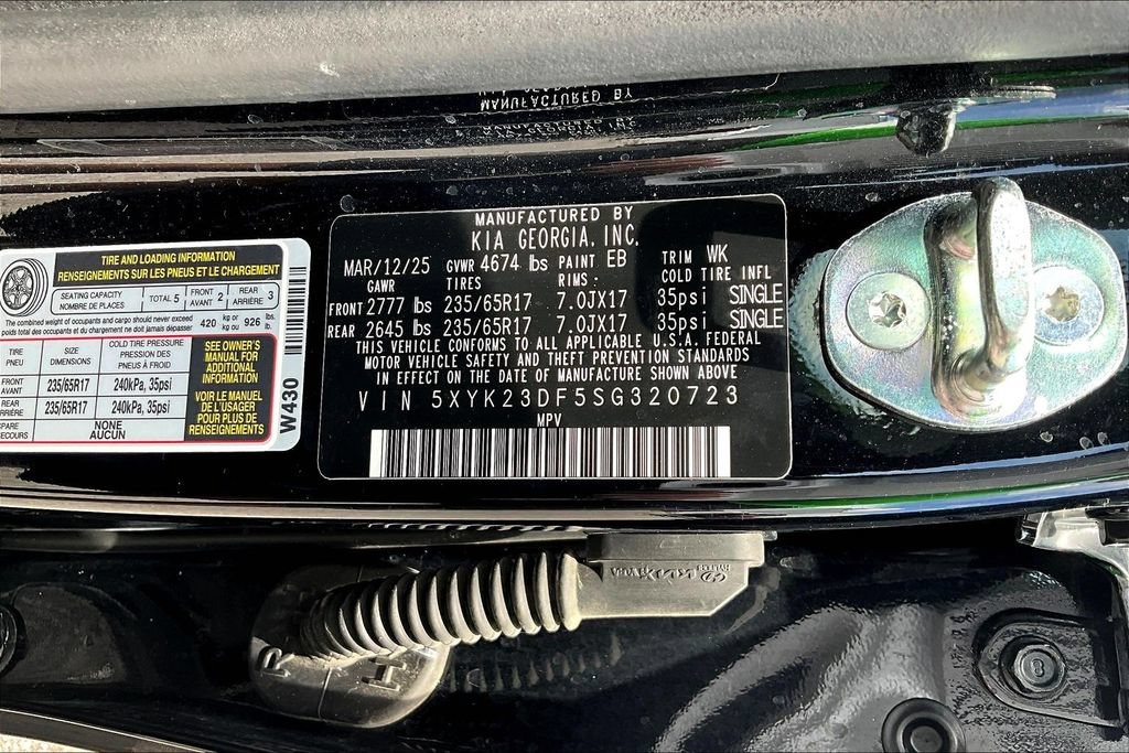 Used 2025 Kia Sportage LX FWD image 19