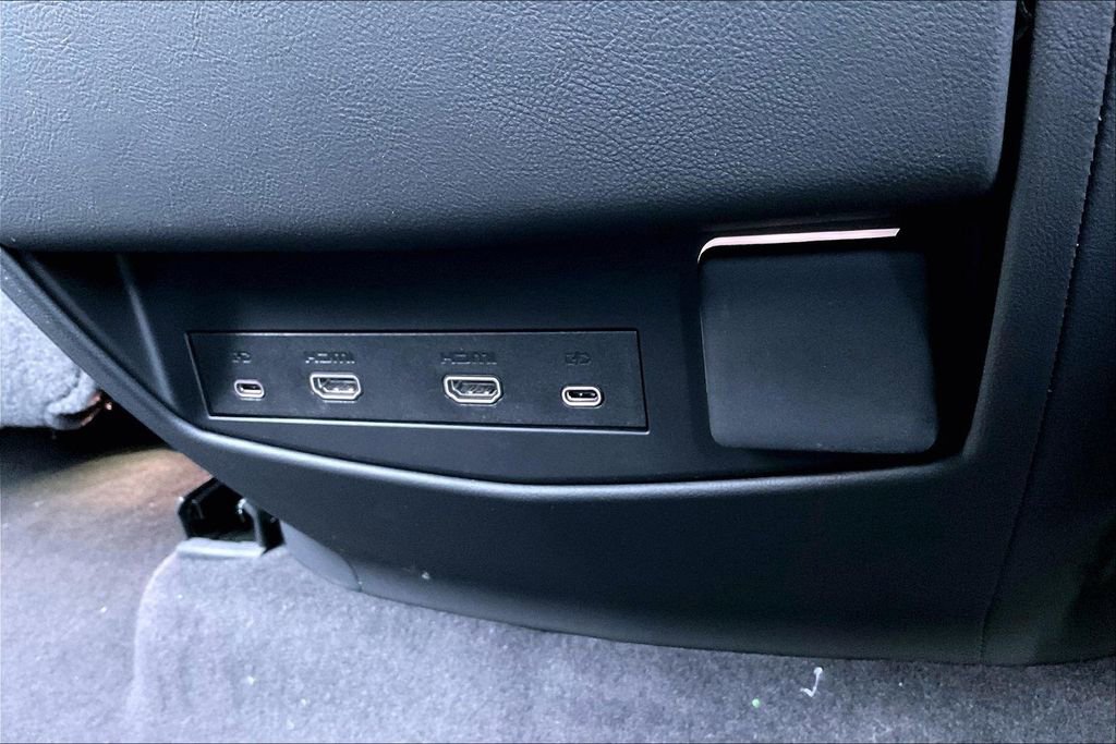 New 2026 Cadillac Escalade ESV Luxury image 22