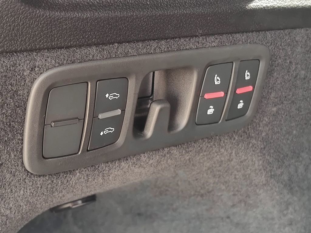 Used 2025 Audi Q7 3.0T Premium Plus w/ Premium Plus Package image 9
