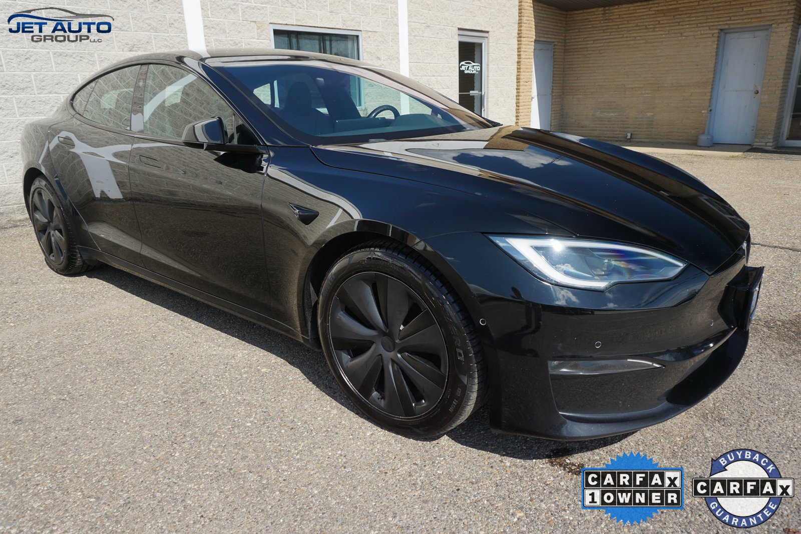 Used 2022 Tesla Model S Plaid video 1