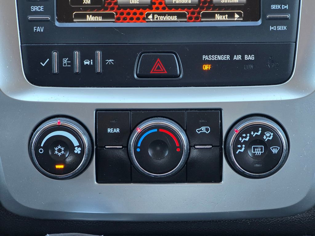 Used 2015 GMC Acadia SLE FWD image 16