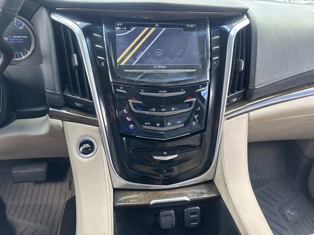 Used 2019 Cadillac Escalade Luxury image 29