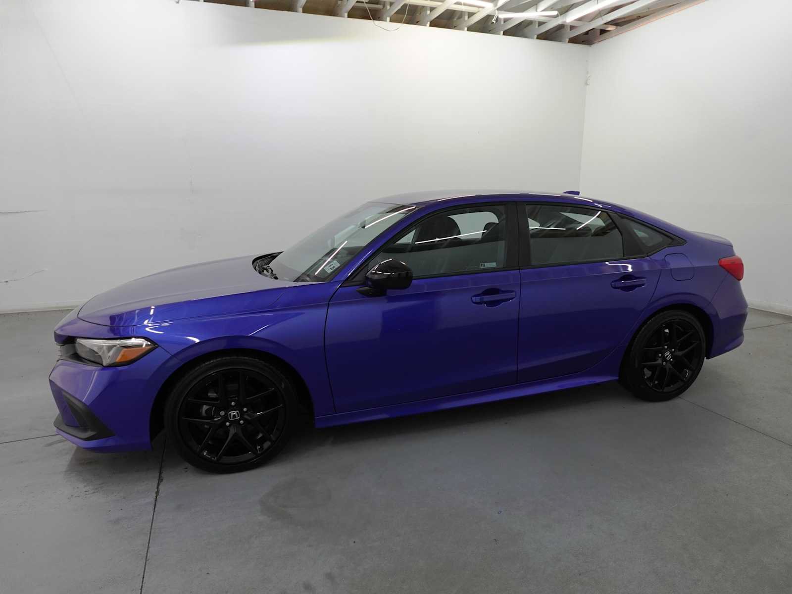 Used 2023 Honda Civic Sport image 8