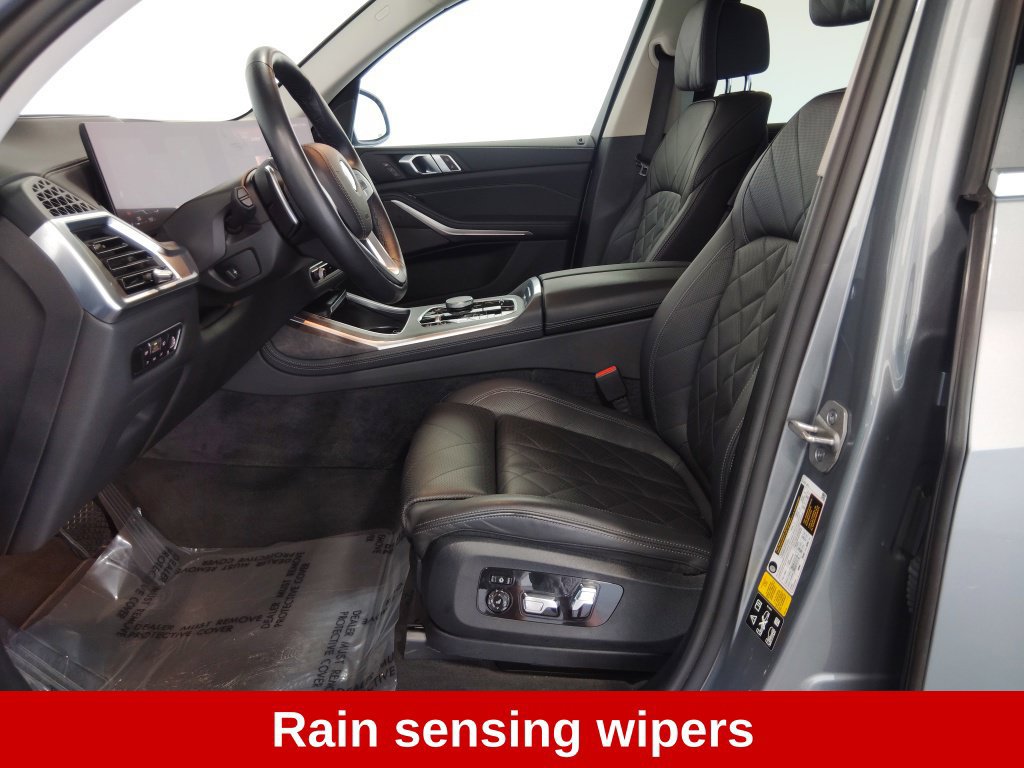 Used 2023 BMW X7 xDrive40i w/ Premium Package AWD/4WD image 39