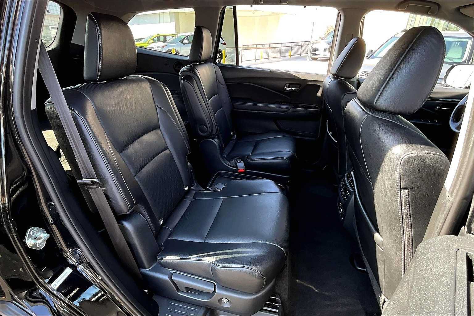 Used 2016 Honda Pilot Elite image 21