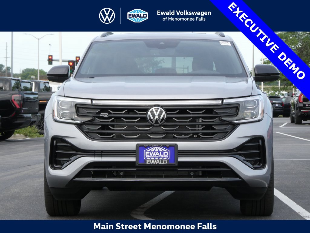 New 2025 Volkswagen Atlas Cross Sport SEL R-Line image 25