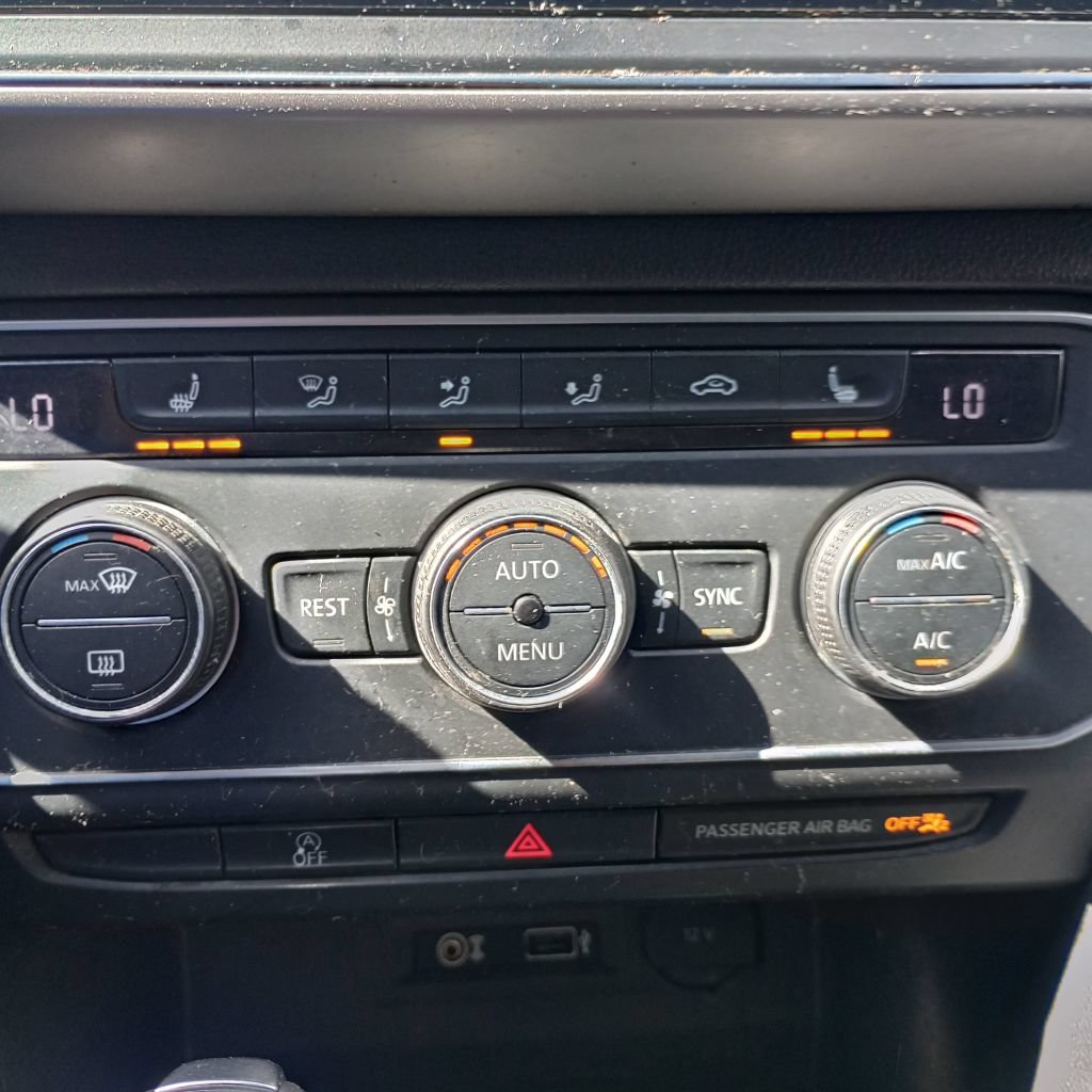 Used 2018 Volkswagen Atlas SE AWD/4WD image 13