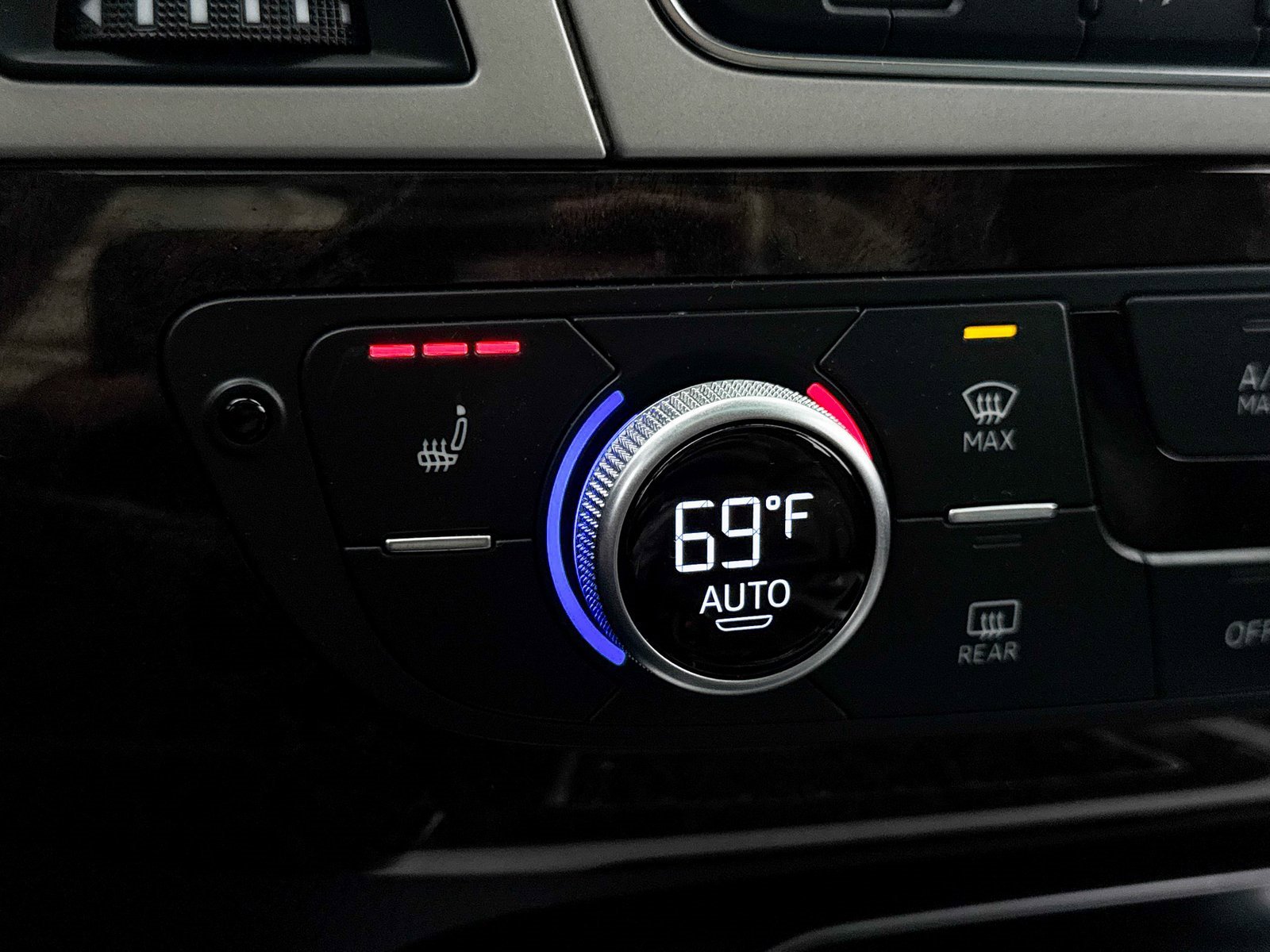 Used 2019 Audi Q7 2.0T Premium image 30