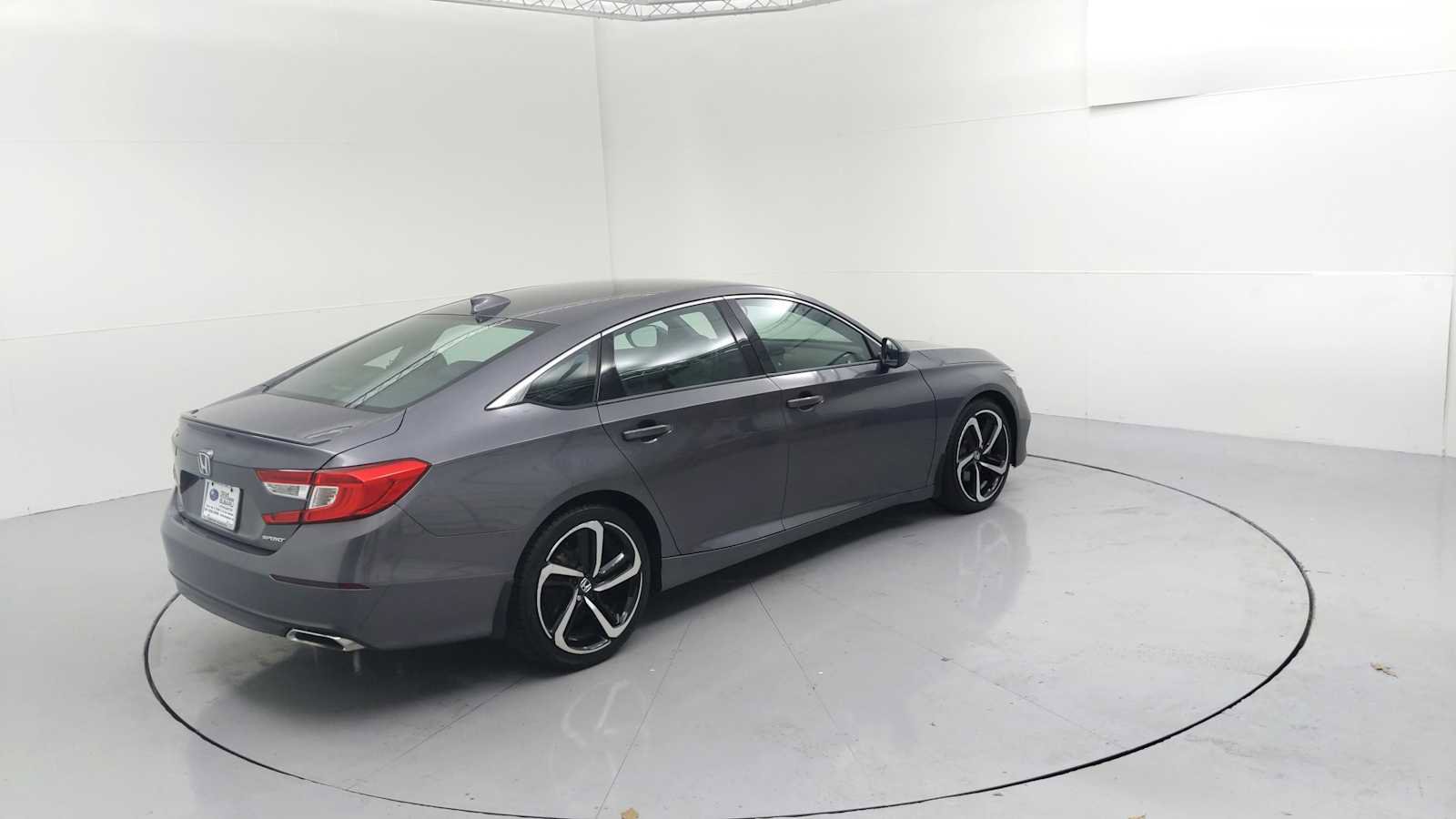 Used 2019 Honda Accord Sport image 10